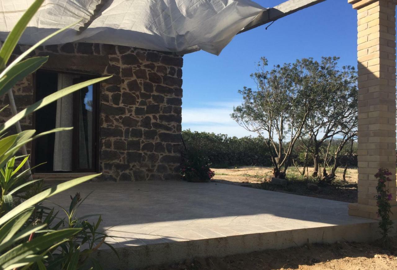 Vila Sa Domo De Mannoi Su Catreathu Orosei Exteriér fotografie